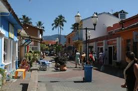 Resultado de imagem para centro de Ilhabela