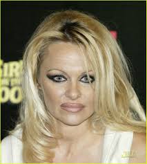 Are Pamela Anderson&#39;s old habits causing marriage problems? - pamela-anderson-loose-no-makeup-1856870177