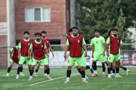 برج خلیفه در دست خلیفه ایران +عکس