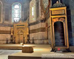 Image of Hagia Sophia mihrab and minbar