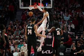 Victor Wembanyama returns from concussion, helps lead Spurs from 19 down past Trail Blazers for 3-1 lead