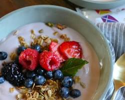 Image of Granola and yogurt for kids breakfast