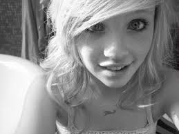 Résultat de recherche d'images pour "fille belle 13 ans"