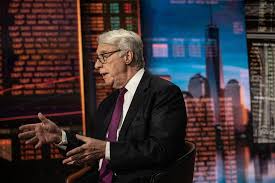 Jim Chanos Sees Big Short in Saylor’s Strategy, But Others Aren’t So Sure