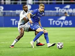 Defences hold firm as Troyes and Paris FC share opening-day points