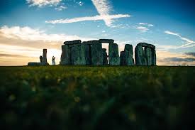 Résultat de recherche d'images pour "stonehenge celebration"