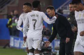 Xabi Alonso toma aire