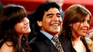 Maradona: Emoción y Recuerdos a 65 Años de su Nacimiento