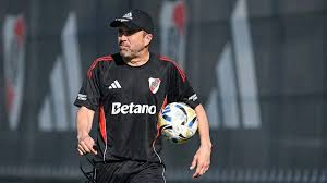 Coudet lo tiene en la mira: el ex River que busca el Chacho