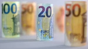 سعر اليورو مقابل الدينار الجزائري اليوم الخميس 4/6/2026 في السكوار.. العملة المحلية تلتقط الأنفاس