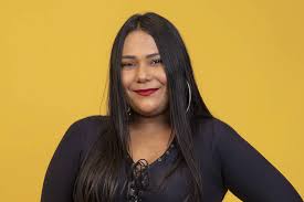 BBB 26: Chaiany Andrade chora ao assistir vídeo da familia