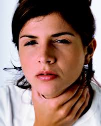 Một số lý do thường gặp gây nên bệnh viêm họng Images?q=tbn:ANd9GcQWQX-bZz2ohzBXp8okIJMVhRz0HrthE6f-6TSAQ_riRk4sJ2Ne