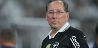 Botafogo leva outro transfer ban na Fifa; diretor financeiro deixa SAF