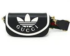 GUCCI×adidas コラボ ハンドバッグの画像