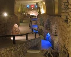 شهر زیرزمینی کاریز کیش - تور کیش