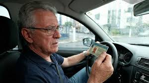 Pessoas com mais de 70 anos não poderão mais renovar sua carteira de habilitação