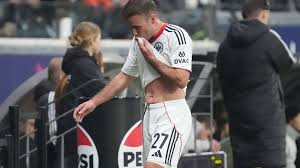 „Beschissen“: Götze spricht vor Riera-Start Klartext