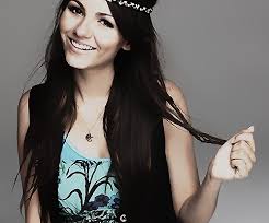 gorgeous, runawaylovebloggno, victoria justice, victoriaaaa ... via Relatably.com