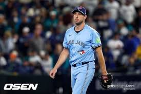 Scherzer Warns Toronto Pitchers Amid Injuries