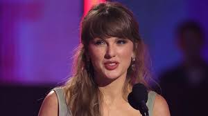 Taylor Swift’s Mysterious Countdown Sends Fans Into a Frenzy