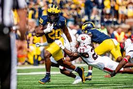 Kalel Mullings’ physical running style reminiscent of former Michigan RB