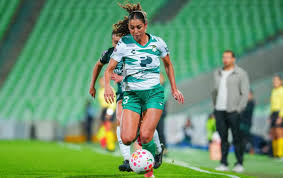 ¡Por su primera victoria! Santos Femenil recibe este lunes a Rayadas del Monterrey