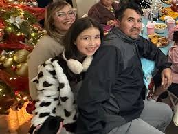 ‘There’s no legal reason for them to be in custody’: Oregon congresswoman plans to take Gresham family home from ICE detention