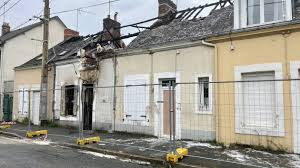 Le Mans: Incendie nocturne! Une maison ravagée, un blessé!