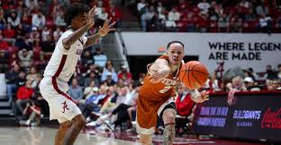 Texas needs more from its bench to beat Kentucky in Lexington