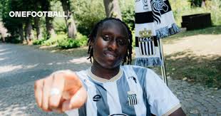 Academy : Dembaga s’en va