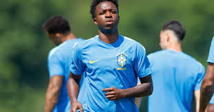 Nova lei quer impedir a convocação de Vinícius Júnior para a seleção brasileira