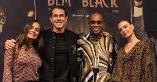 Marcus Buaiz e Isis Valverde posam com Thiaguinho e Carol Peixinho em nova turnê