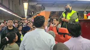 Obligó a parar el servicio: qué pasó en la Línea 7 del Metro de la CDMX este martes 10 de marzo