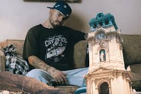 Maestro Shifu denuncia discriminación en restaurante de Pachuca durante transmisión en vivo