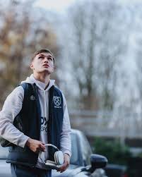 Matchday Gallery | Irons take on Villans