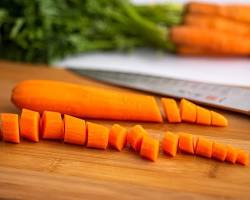 Gambar 2 carrots, chopped