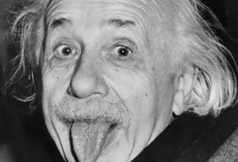 EINSTEIN (1879-1995)