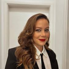 Leandra Leal esclarece falas sobre padrões de beleza: ‘Polêmicas só alimentam desinformação’