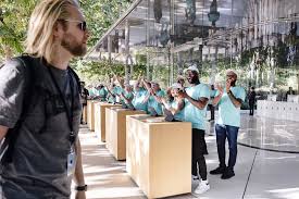 Apple Gears Up for September iPhone Launch With Retail Employee Lottery