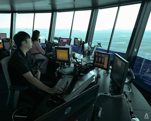 Singapore to expand air traffic control workforce by 40% with S$20,000 sign-on bonus; $3.1B investment planned for modernization