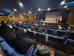 آنجا که هنر به گریه افتاد؛ تالار کومش سمنان در برابر پیکر شهید گمنام ایستاد و بغض شهر ترک برداشت