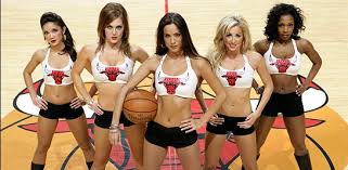 Resultado de imagem para cheerleaders bulls CALENDAR