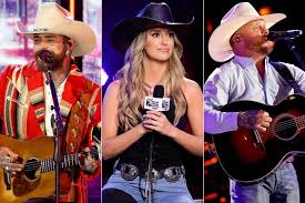 Lainey Wilson at Stagecoach Festival