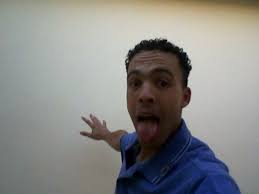 Moetaz Elroemy updated his profile picture: - 0JahVt2ncg4