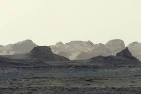 Em novo registro de Marte, rover da Nasa fotografa primeiras luzes do amanhecer