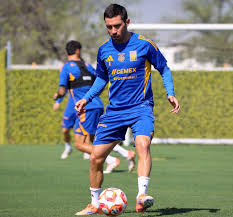 El bicampeón expone su invicto