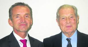 ... und sein kaufmännischer Direktor, Reinhold Keil aus Essen (links).
