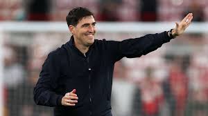 Andoni Iraola hace rotaciones en el Liverpool para el duelo de Champions League contra el LASK ante la preocupación por las lesiones