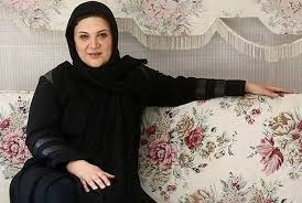چهره عزادار همای سریال پایتخت در مراسم ختم مادرش/ ویدئو