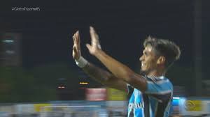 Peñarol decide comprar Arezo do Grêmio; veja valores